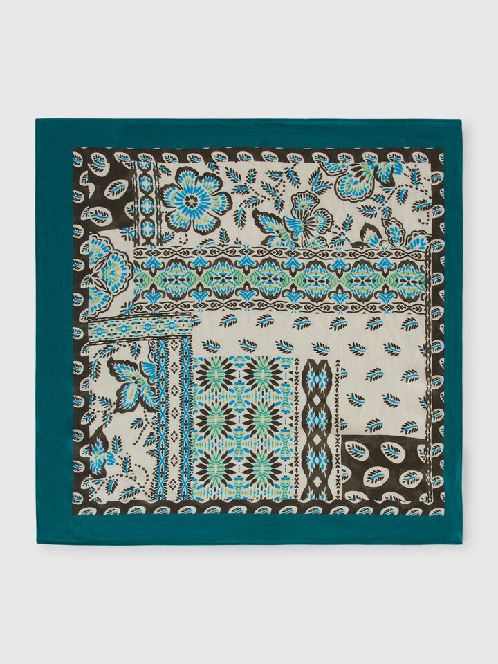 SQUARE SCARF Women image number 3